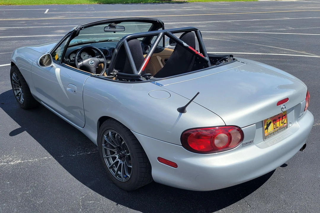 2001 Mazda NB MX-5 Miata - Image 9 of 31