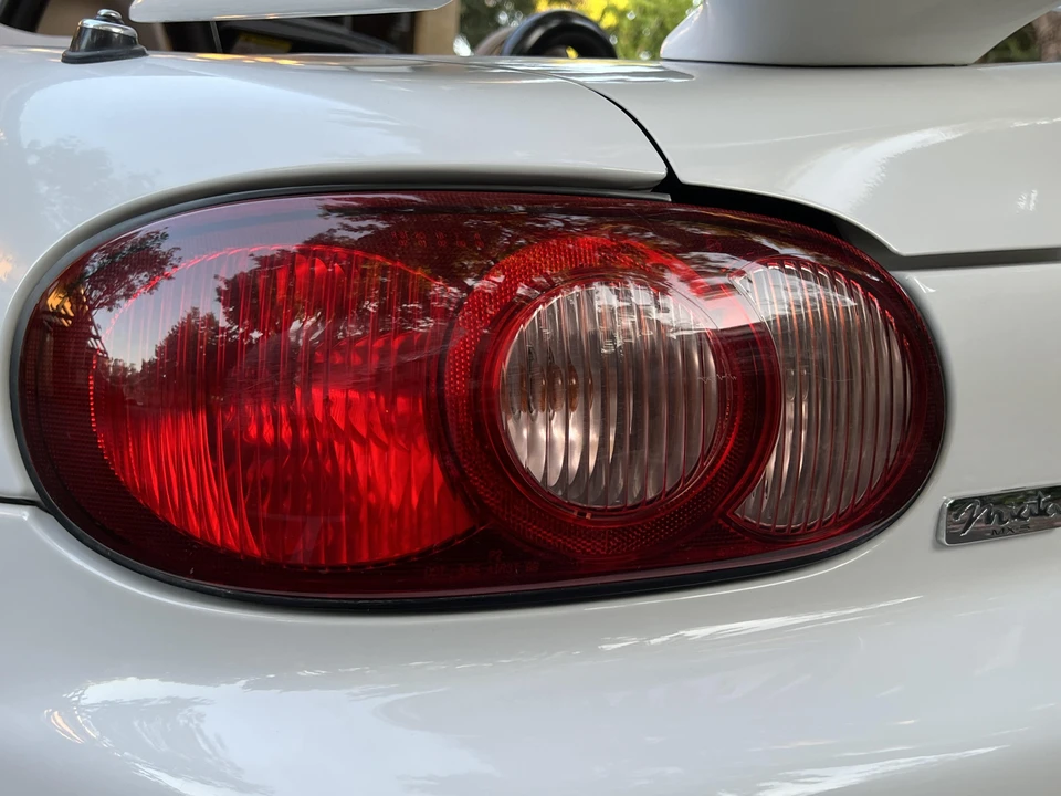 2001 Mazda NB MX-5 Miata - Image 25 of 31