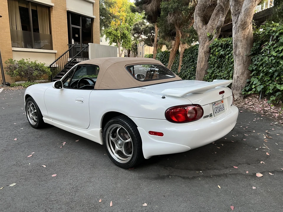 2001 Mazda NB MX-5 Miata - Image 18 of 31