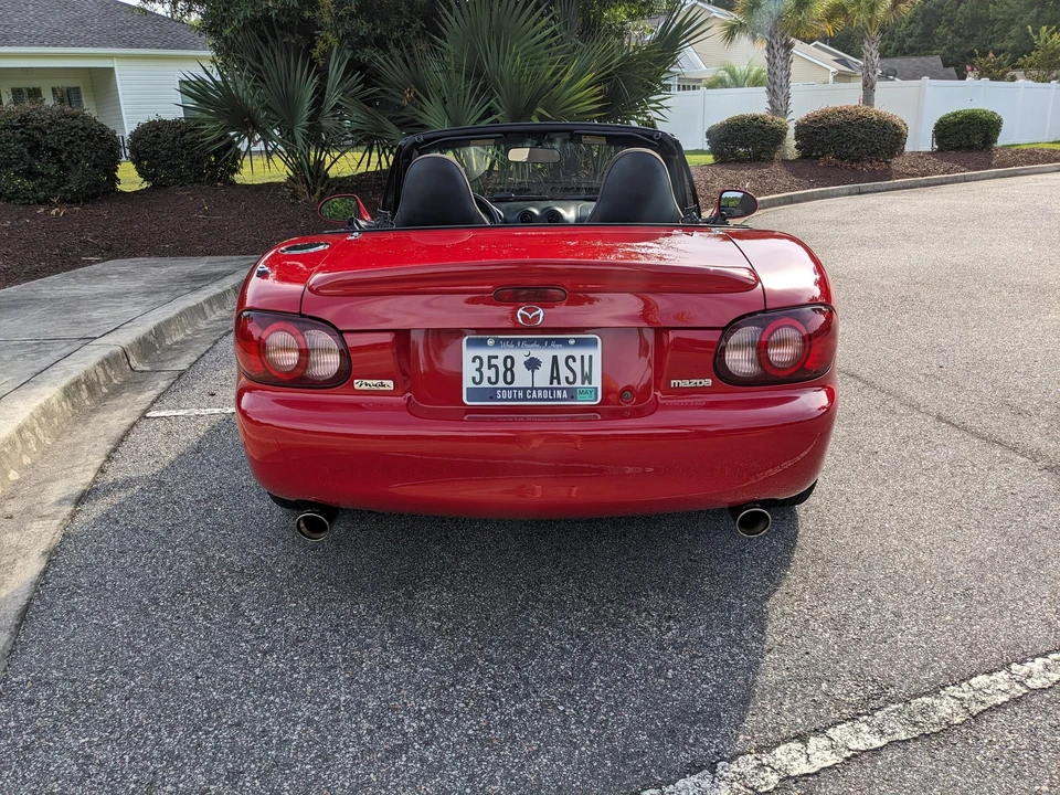 2001 Mazda NB MX-5 Miata - Image 9 of 31