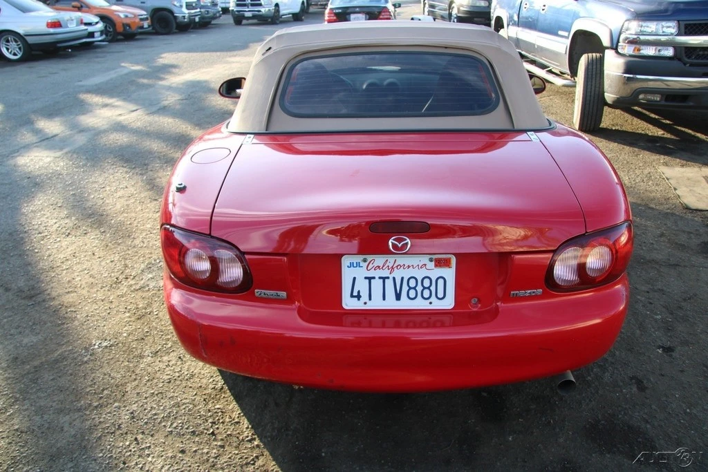 2001 Mazda NB MX-5 Miata - Image 6 of 21