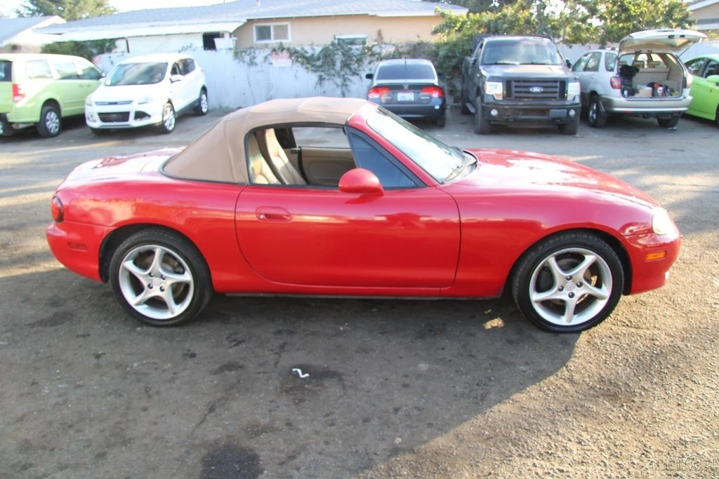 2001 Mazda NB MX-5 Miata - Image 3 of 21