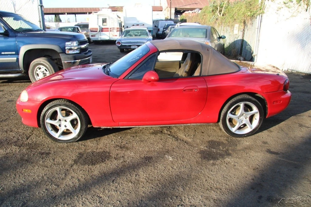 2001 Mazda NB MX-5 Miata - Image 8 of 21