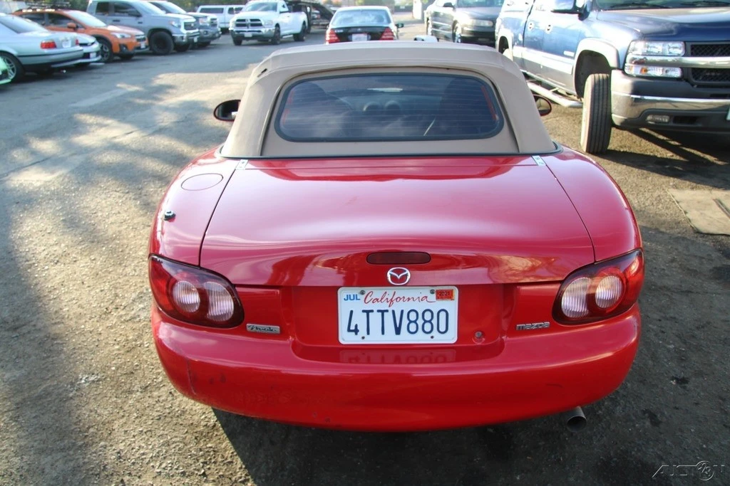 2001 Mazda NB MX-5 Miata - Image 5 of 21