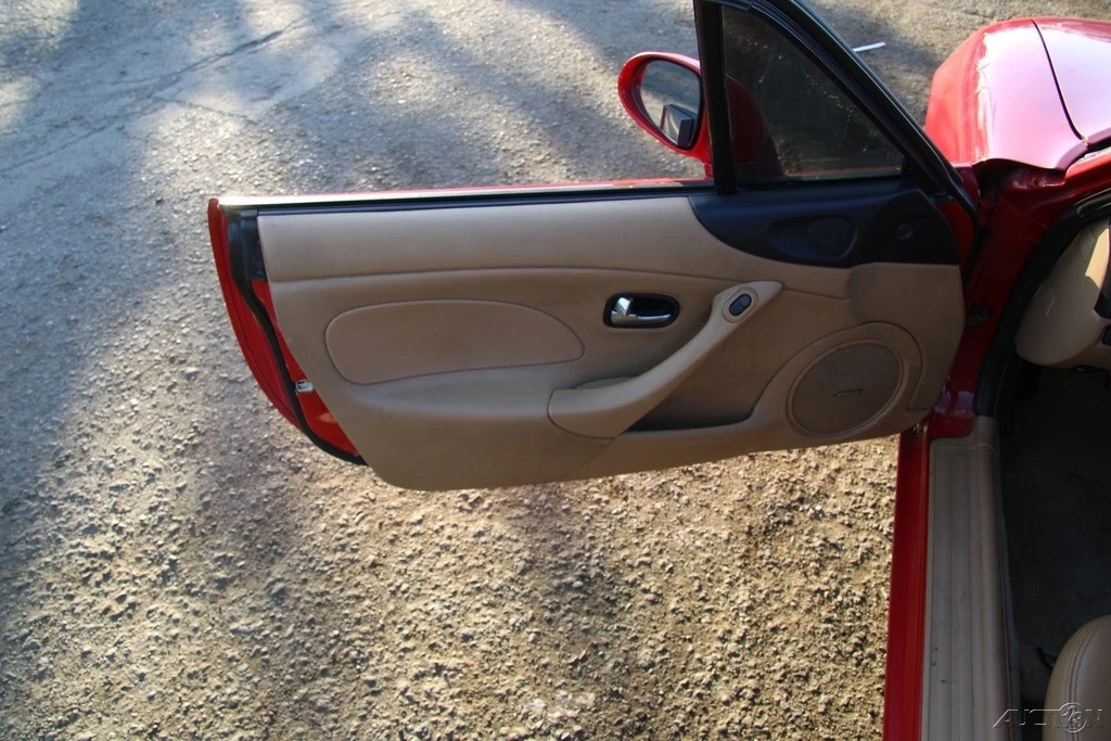 2001 Mazda NB MX-5 Miata - Image 12 of 21