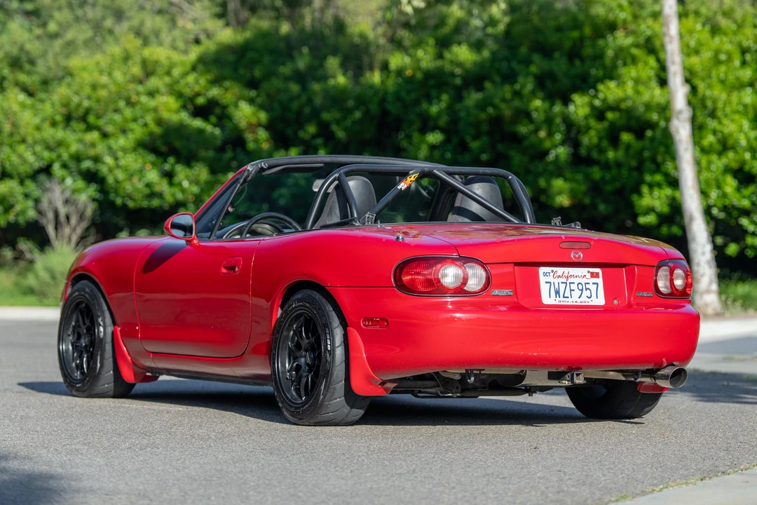 2001 Mazda NB MX-5 Miata - Image 9 of 31