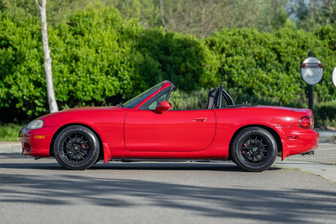 2001 Mazda NB MX-5 Miata - Image 3 of 31