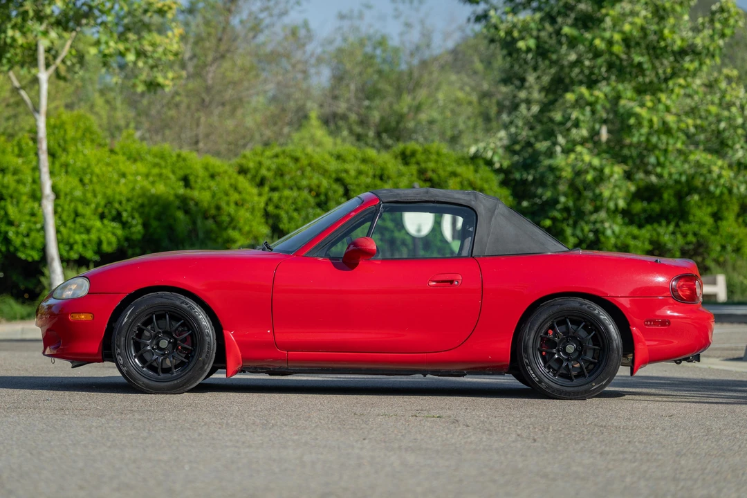 2001 Mazda NB MX-5 Miata - Image 13 of 31