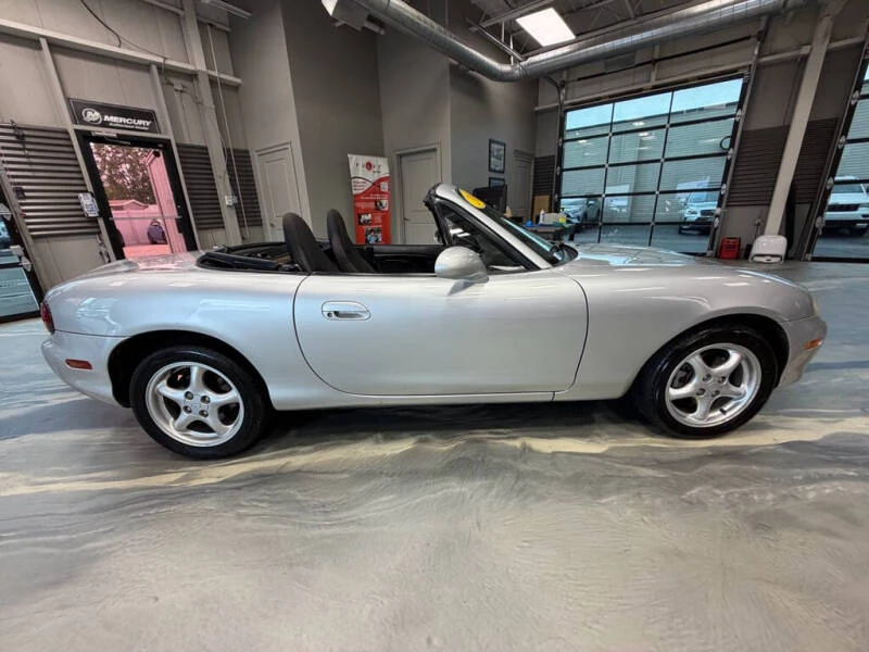 2001 Mazda NB MX-5 Miata - Image 21 of 31