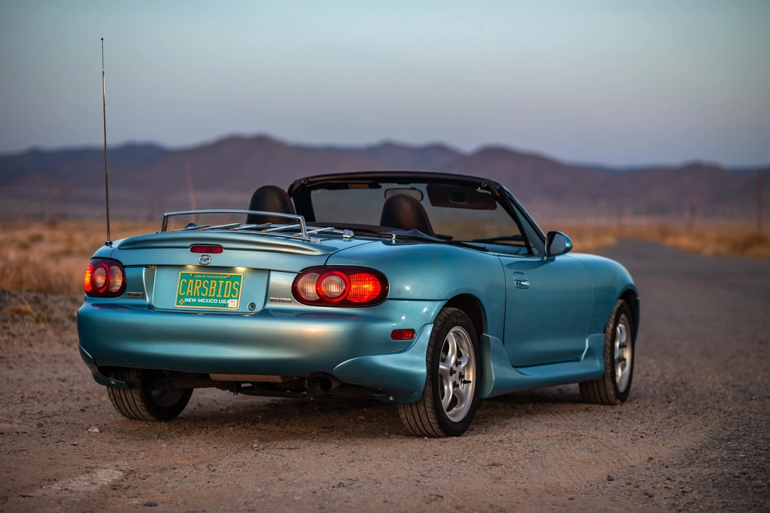 2001 Mazda NB MX-5 Miata - Image 20 of 31