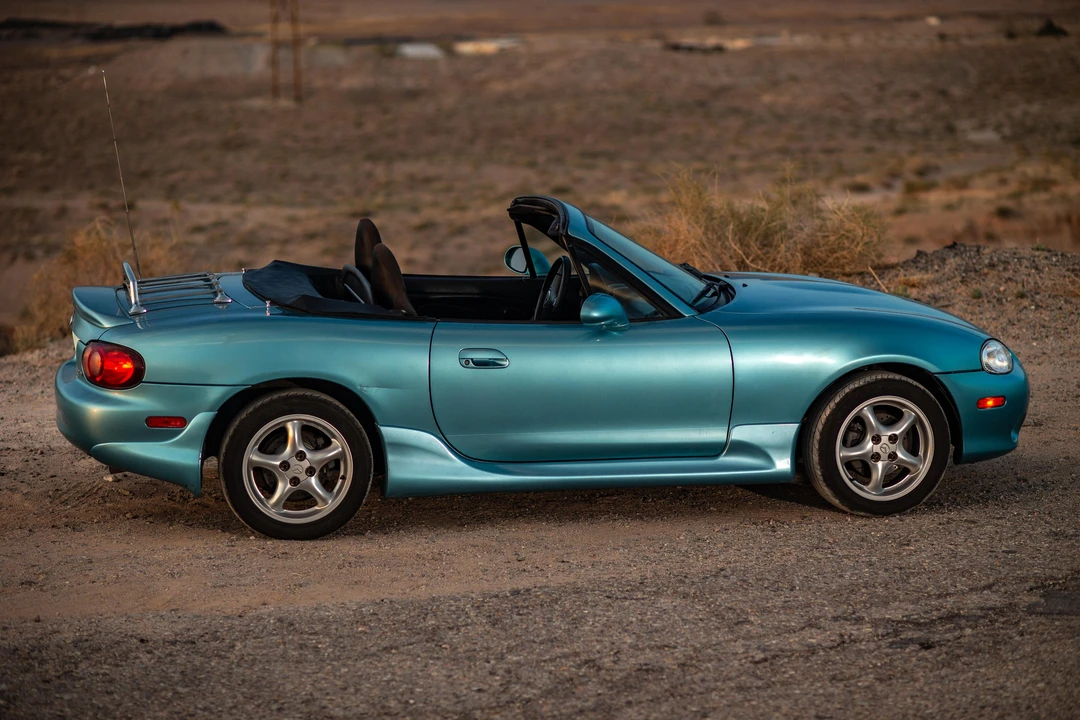 2001 Mazda NB MX-5 Miata - Image 24 of 31