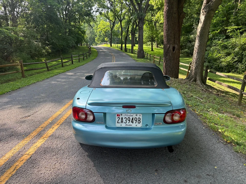 2001 Mazda NB MX-5 Miata - Image 24 of 31