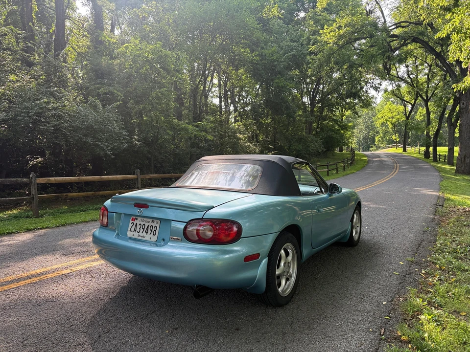 2001 Mazda NB MX-5 Miata - Image 26 of 31