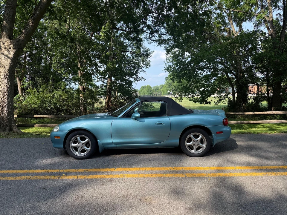2001 Mazda NB MX-5 Miata - Image 21 of 31