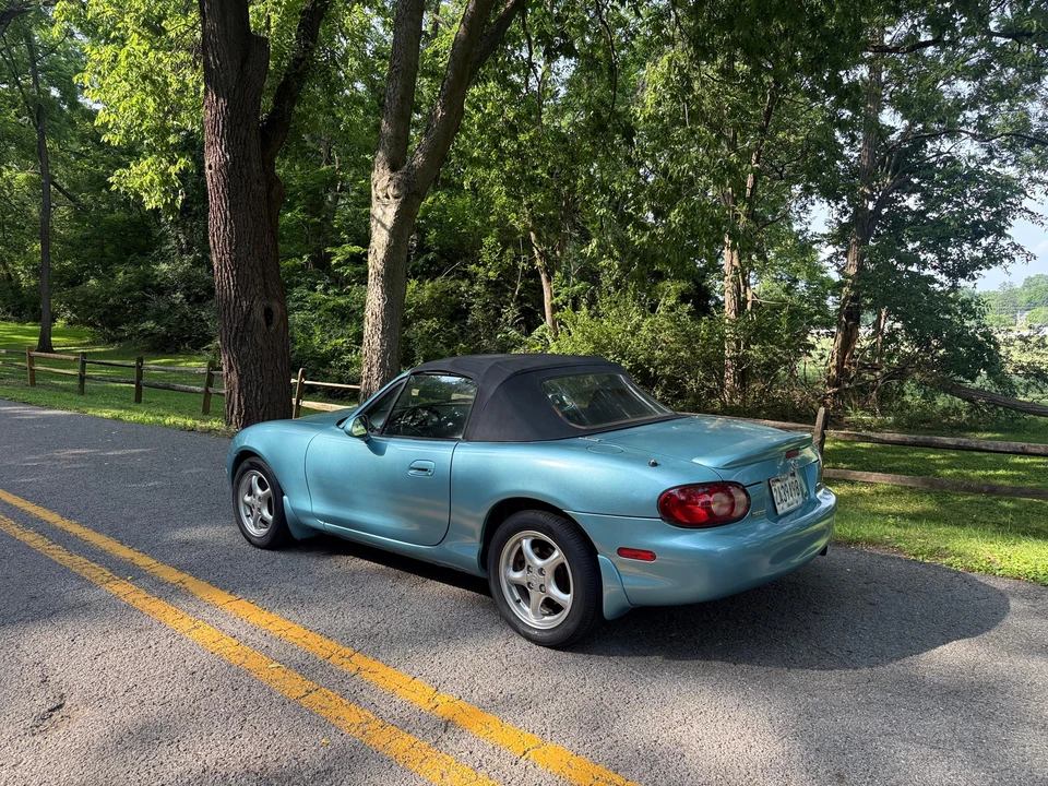 2001 Mazda NB MX-5 Miata - Image 22 of 31
