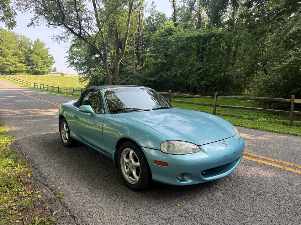 2001 Mazda NB MX-5 Miata - Image 29 of 31