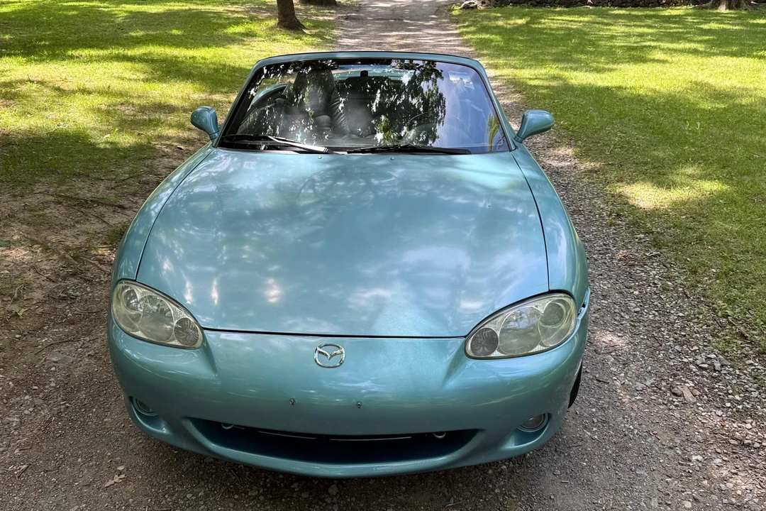 2001 Mazda NB MX-5 Miata - Image 2 of 31