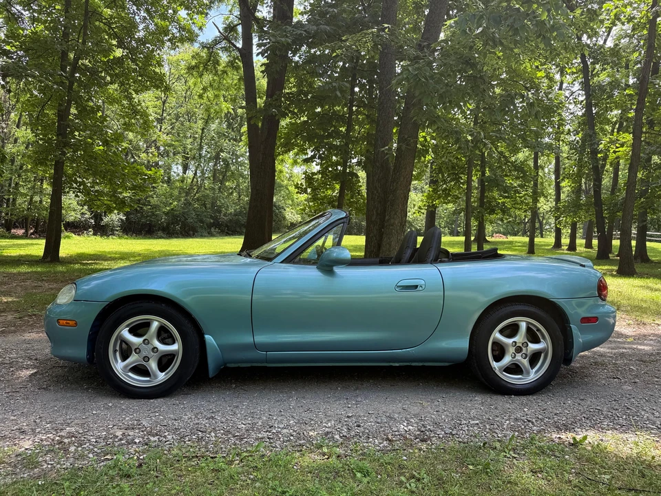2001 Mazda NB MX-5 Miata - Image 10 of 31