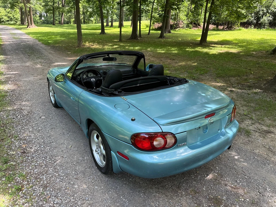 2001 Mazda NB MX-5 Miata - Image 12 of 31