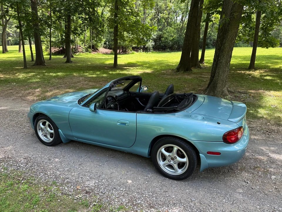 2001 Mazda NB MX-5 Miata - Image 11 of 31