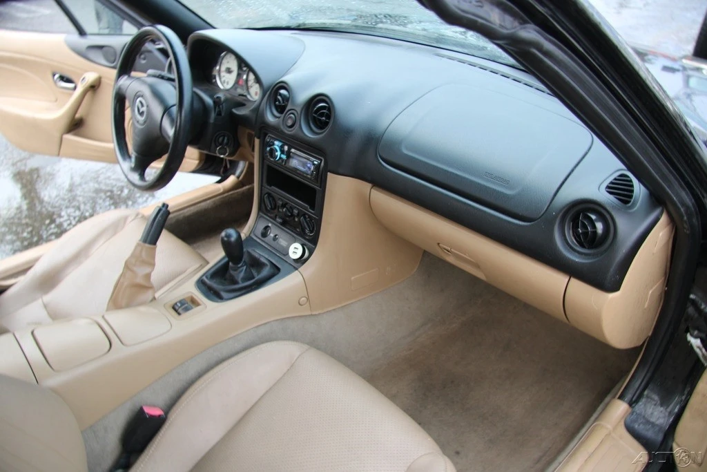 2001 Mazda NB MX-5 Miata - Image 21 of 21