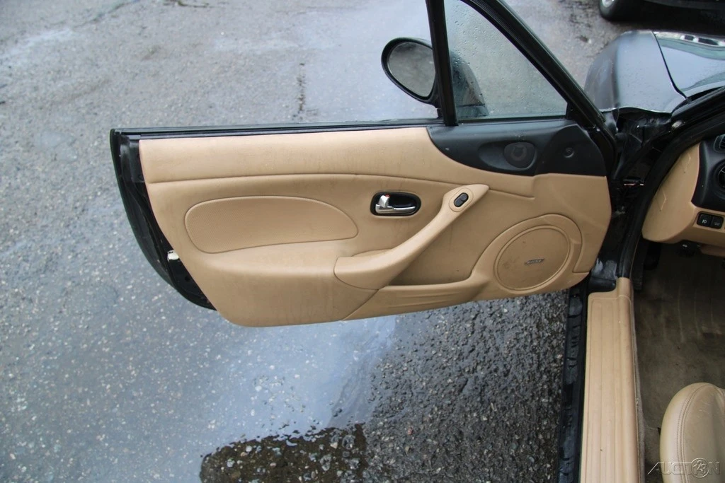2001 Mazda NB MX-5 Miata - Image 11 of 21
