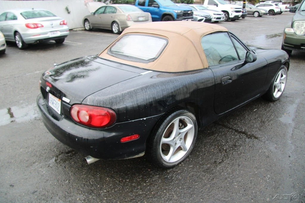 2001 Mazda NB MX-5 Miata - Image 4 of 21