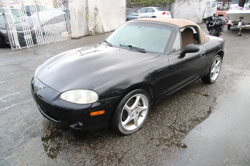 2001 Mazda NB MX-5 Miata - Image 8 of 21