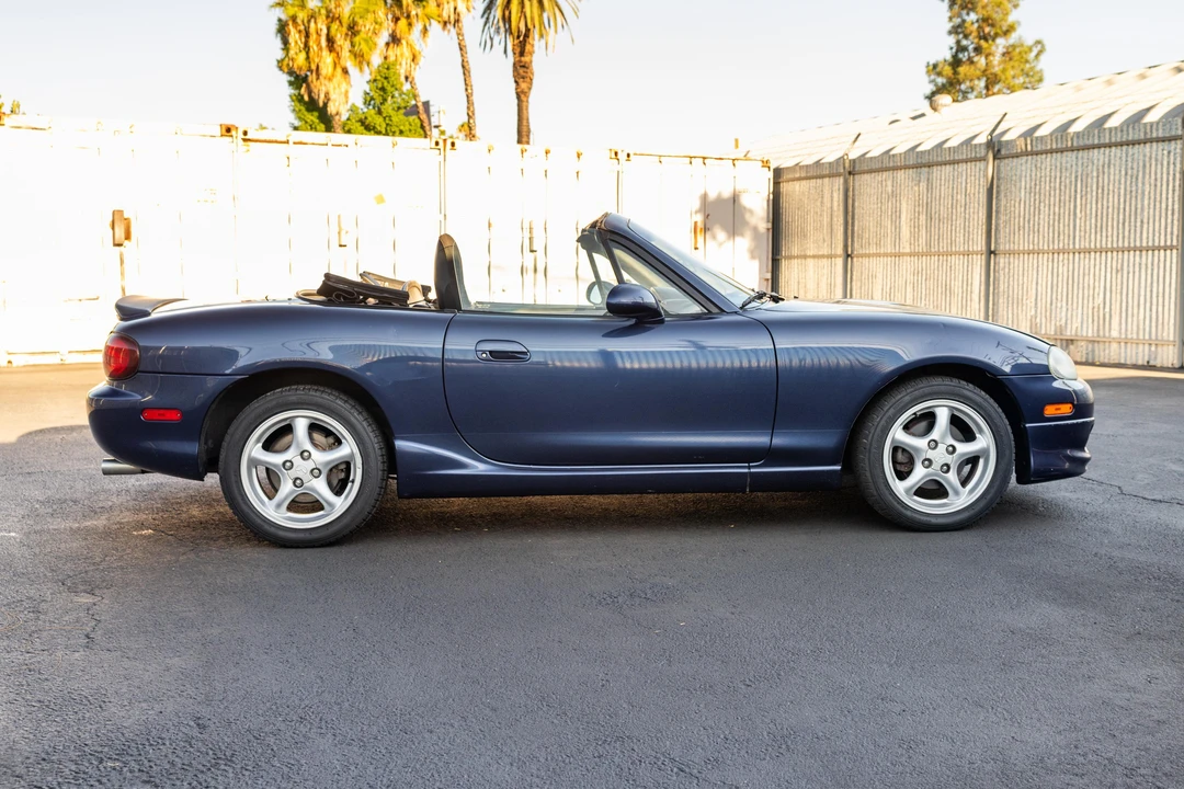 2001 Mazda NB MX-5 Miata - Image 6 of 31