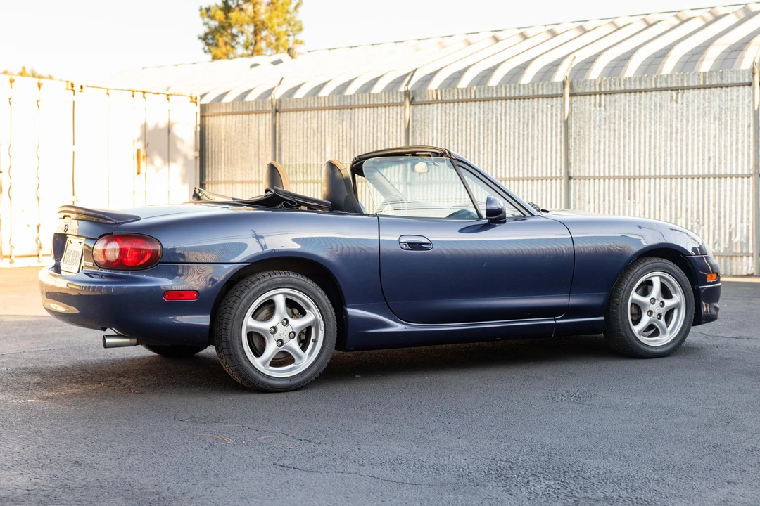 2001 Mazda NB MX-5 Miata - Image 7 of 31