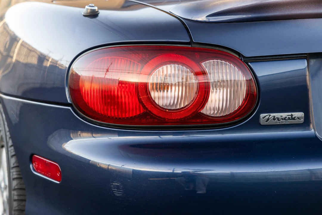 2001 Mazda NB MX-5 Miata - Image 27 of 31