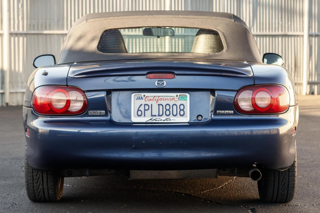 2001 Mazda NB MX-5 Miata - Image 5 of 31