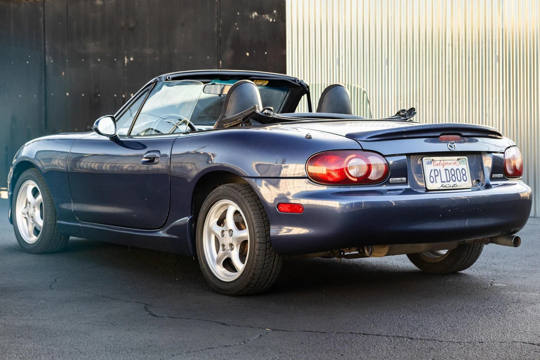 2001 Mazda NB MX-5 Miata - Image 4 of 31