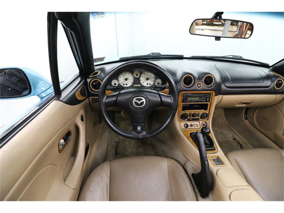 2001 Mazda NB MX-5 Miata - Image 16 of 31