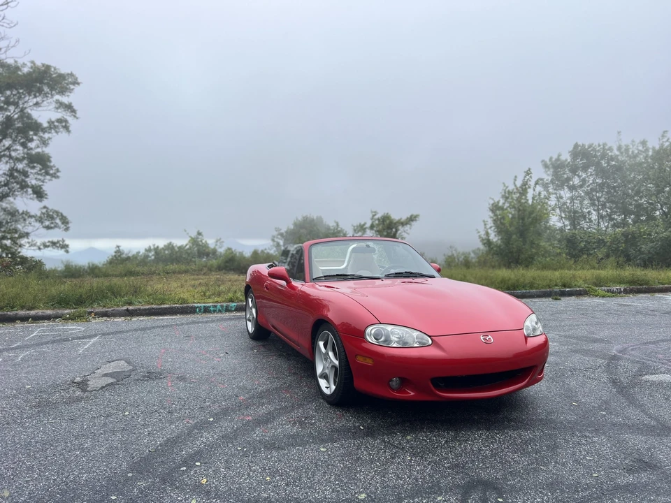2001 Mazda NB MX-5 Miata - Image 3 of 31