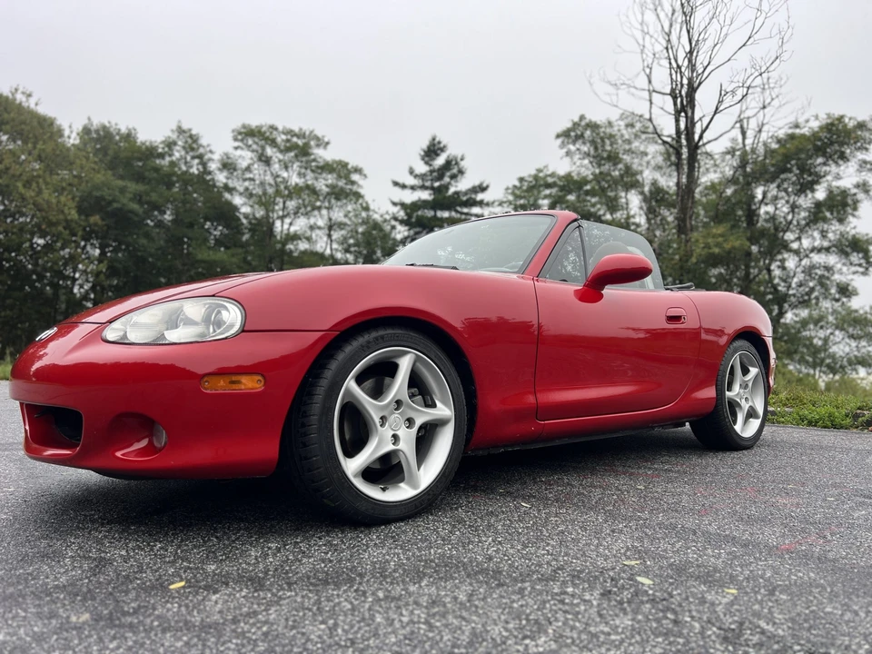 2001 Mazda NB MX-5 Miata - Image 5 of 31