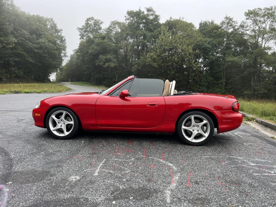 2001 Mazda NB MX-5 Miata - Image 6 of 31
