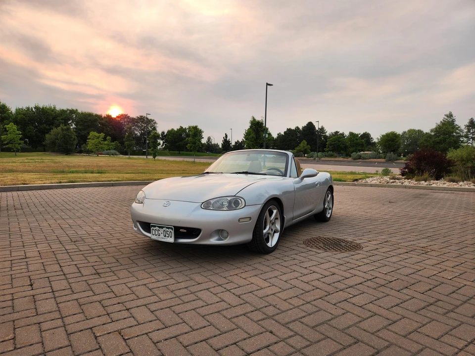 2001 Mazda NB MX-5 Miata - Image 12 of 31