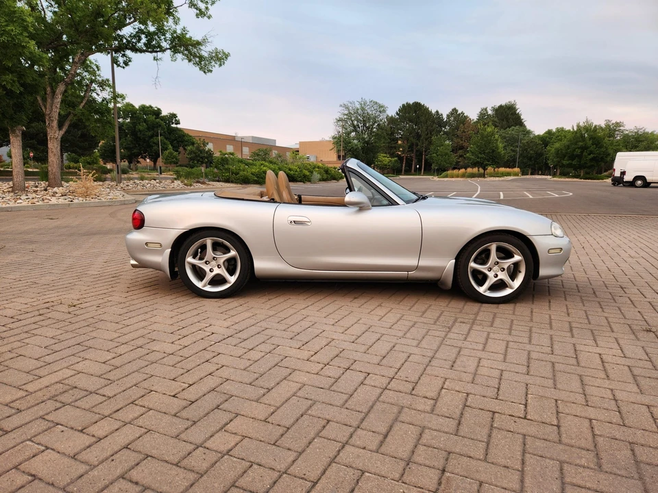 2001 Mazda NB MX-5 Miata - Image 24 of 31
