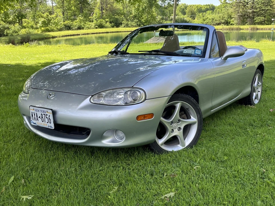 2001 Mazda NB MX-5 Miata - Image 3 of 31