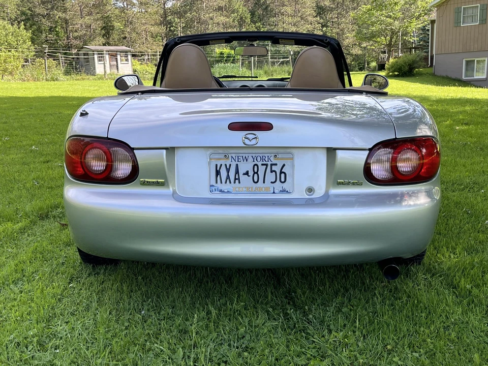 2001 Mazda NB MX-5 Miata - Image 17 of 31