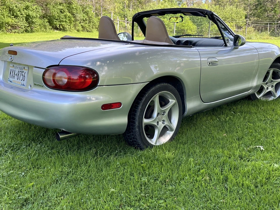 2001 Mazda NB MX-5 Miata - Image 15 of 31