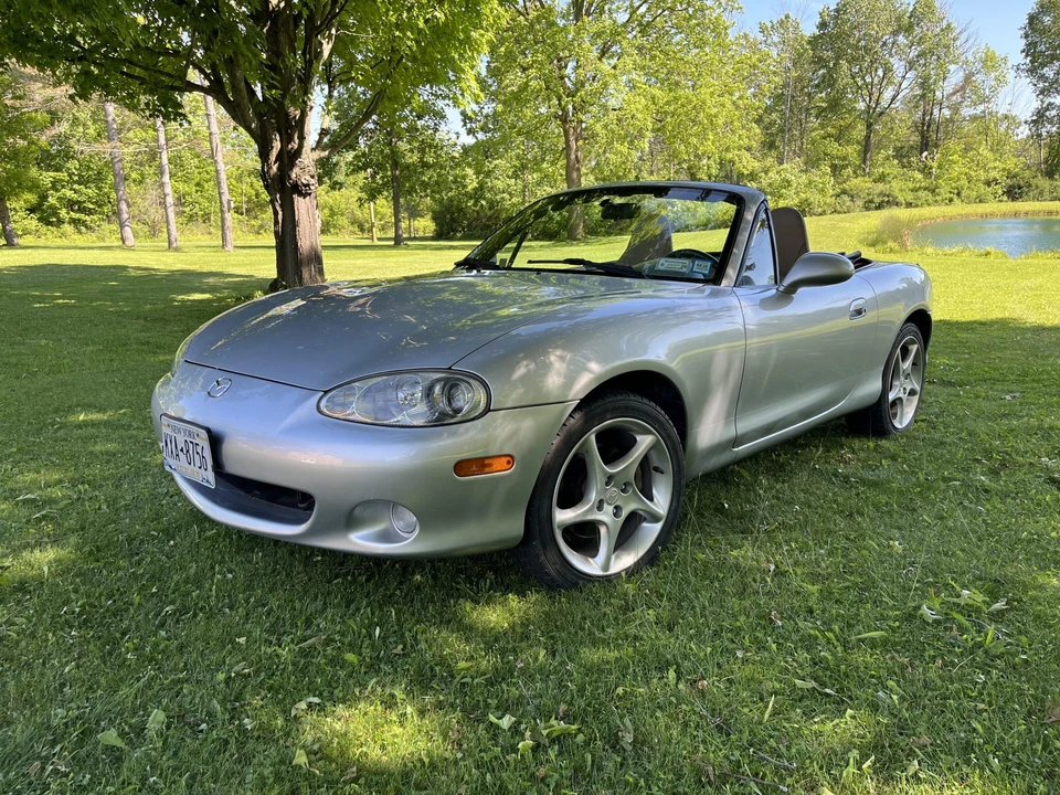 2001 Mazda NB MX-5 Miata - Image 4 of 31