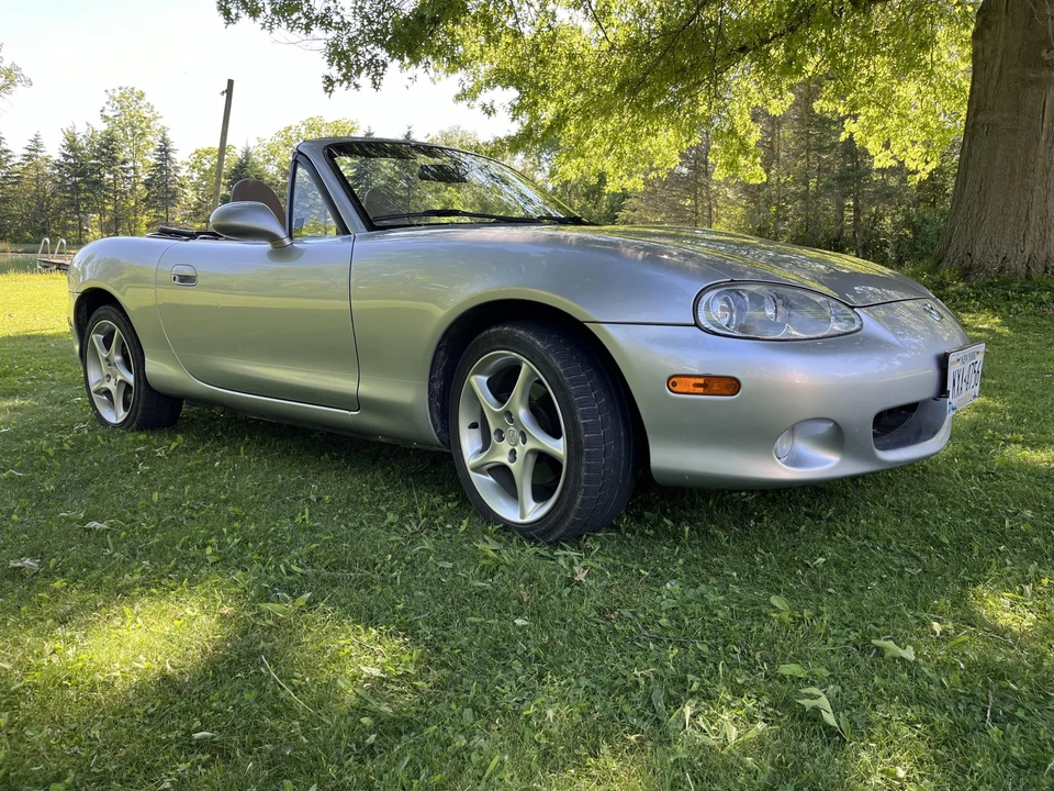 2001 Mazda NB MX-5 Miata - Image 9 of 31