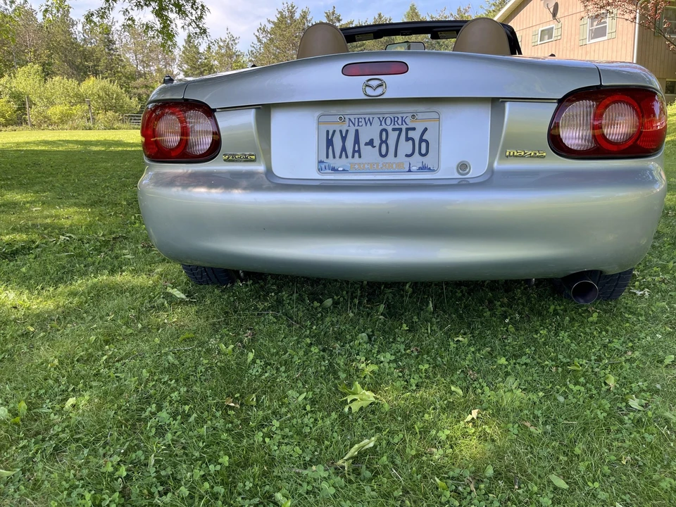 2001 Mazda NB MX-5 Miata - Image 18 of 31