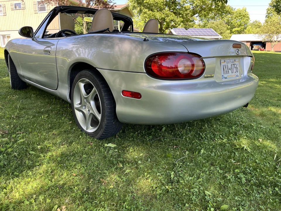 2001 Mazda NB MX-5 Miata - Image 20 of 31