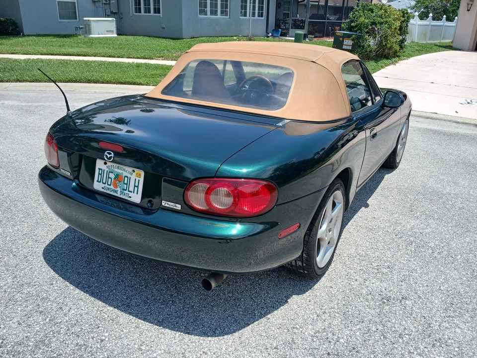 2001 Mazda NB MX-5 Miata - Image 4 of 31