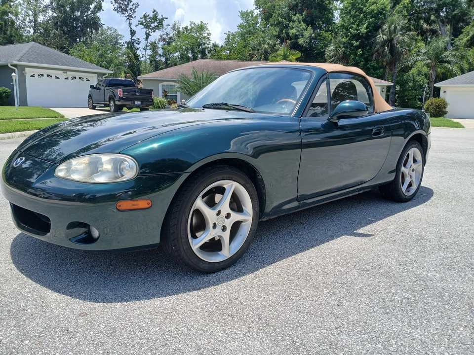 2001 Mazda NB MX-5 Miata - Image 2 of 31