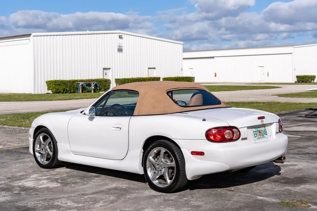 2001 Mazda NB MX-5 Miata - Image 19 of 31