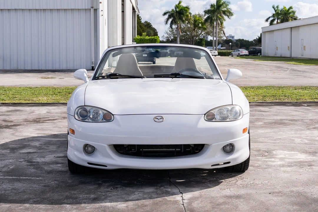 2001 Mazda NB MX-5 Miata - Image 3 of 31